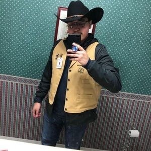 Meet your Posher, Bryan